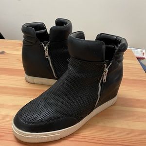 Black wedge sneakers size 11